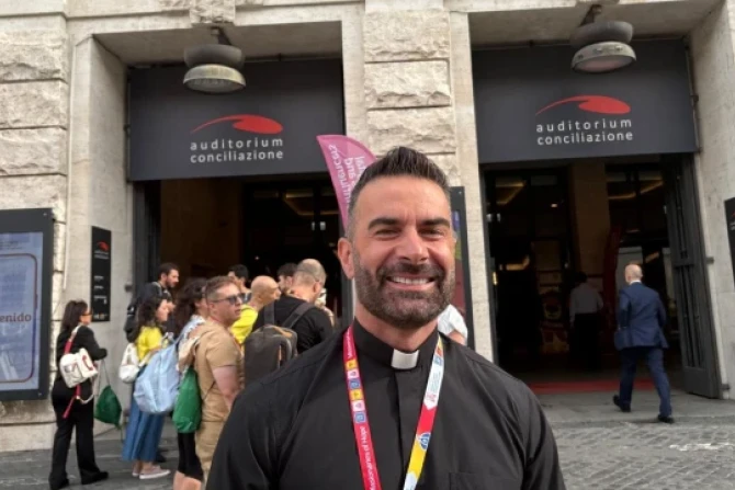 Secret of a priest influencer: Don’t complicate the message ‘because the Lord is simple’