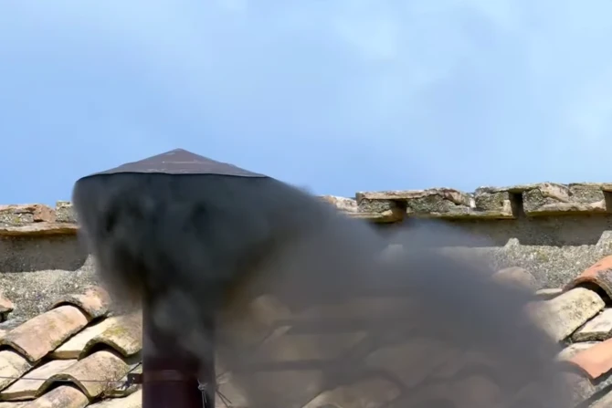 BREAKING: Black smoke rises from Sistine Chapel as Thursday morning voting concludes without a pope