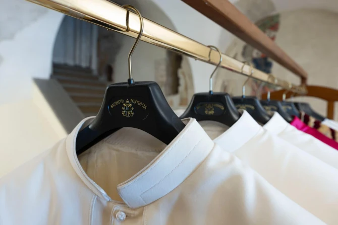 Why it matters what the new pope will wear when he appears on the balcony 