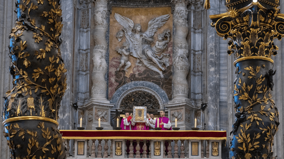 St. Peter’s Basilica and the Display of Veronica’s Veil on the Fifth Sunday of Lent