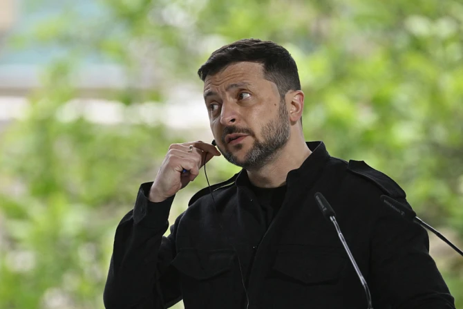 Pope Leo XIV, Zelenskyy hold first phone call about Russia-Ukraine war, Vatican says